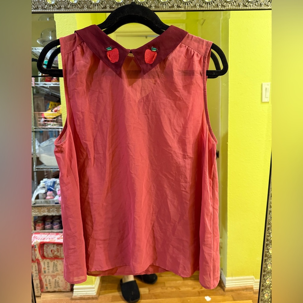 🎀 Modcloth Red Sleeveless Apple Collar Top
